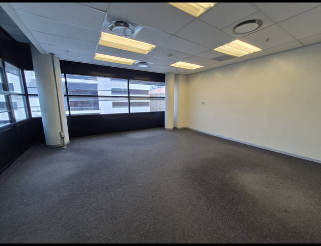 105M² OFFICE TO LET IN SANDTON CENTRAL